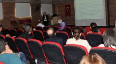 HEKİMLERE BELGE VERİLDİ