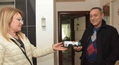 BELEDİYE’NİN DAĞITMADIĞI ÇÖP POŞETİNİ ERTEMUR DAĞITTI