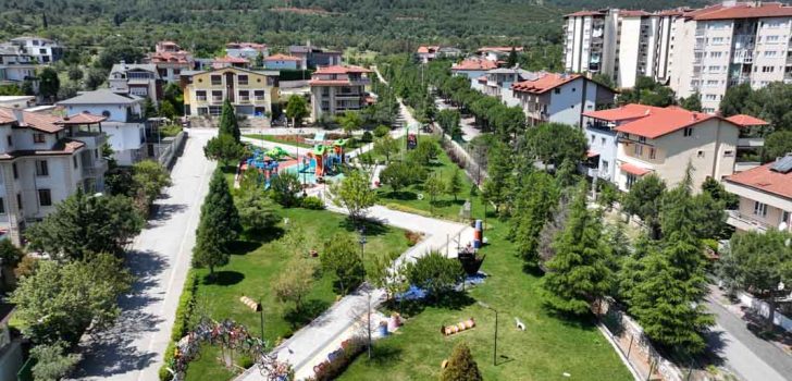 GERİ DÖNÜŞÜM PARKI ZİYARETÇİLERİNİ BEKLİYOR