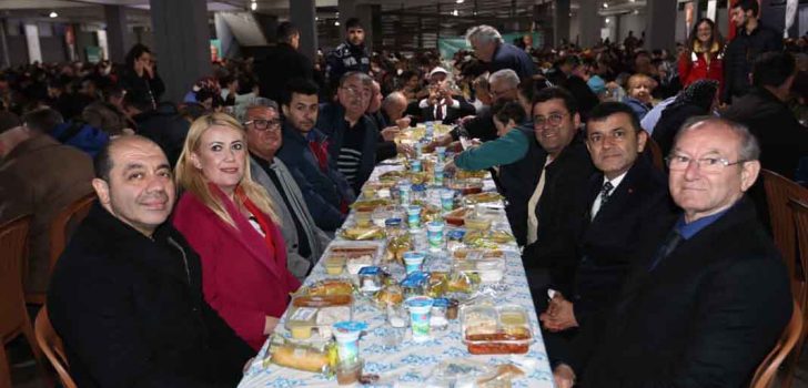 İFTAR SOFRASI BU KEZ MEHMET AKİF ERSOY MAHALLESİ’NDE KURULDU