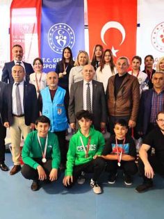 ATICILIKTA DERECEYE GİRENLERE ÖDÜLLERİ VERİLDİ