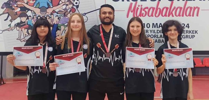 DARTÇILAR ŞAMPİYONADAN MADALYALARLA DÖNDÜ