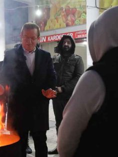 PEKDEMİR VE EKİBİNDEN HAL ESNAFINA ŞAFAK VAKTİ SÜRPRİZİ