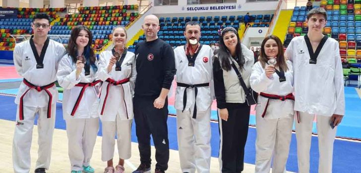 DENİZLİLİ PARA-TAEKWONDOCULAR MADALYALARLA DÖNDÜ
