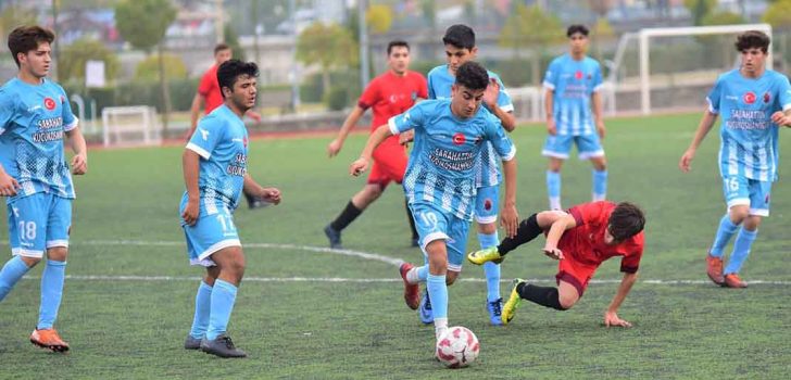 FUTBOLDA YARI FİNAL HEYECANI DENİZLİ’DE