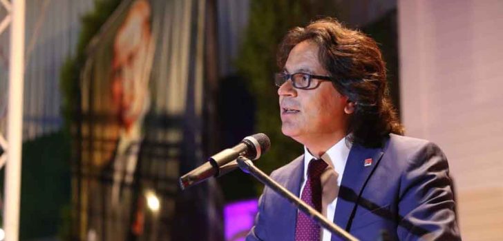 HORZUM: SOKAKTA FİLİSTİN DİYENLER, SALONLARDA İSRAİL DİYOR