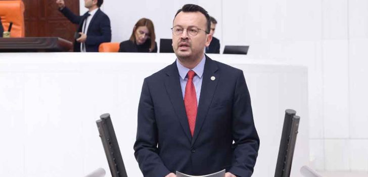 “KAMU KAYNAKLARI SORUMSUZ HARCANIYOR”