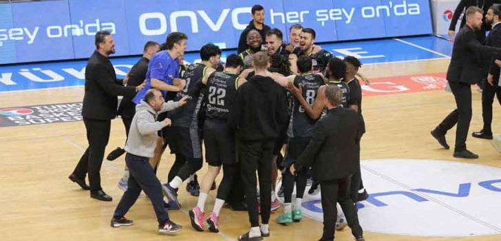 MERKEZEFENDİ BASKET’TEN KRİTİK GALİBİYET