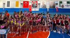 MİNİK CİMNASTİKÇİLER ÖDÜLLERİNİ ALDI