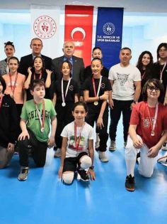 ESKRİM MÜSABAKALARI SONA ERDİ