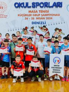 MASA TENİSİ ŞAMPİYONLARINA ÖDÜL