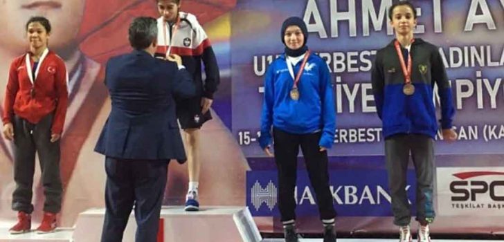 SÜMEYYE TÜRKİYE ÜÇÜNCÜSÜ OLDU