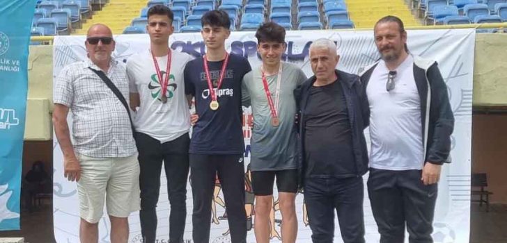 DENİZLİLİ ATLET MADALYALARLA DÖNDÜ