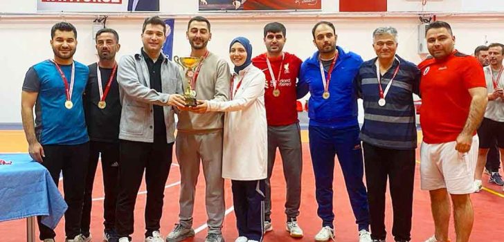 BEKİLLİ’DE VOLEYBOL TURNUVASI TAMAMLANDI
