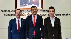 BAŞKAN ÇAVUŞOĞLU, DENİZLİ’NİN EN GENÇ MECLİS ÜYELERİNİ AĞIRLADI