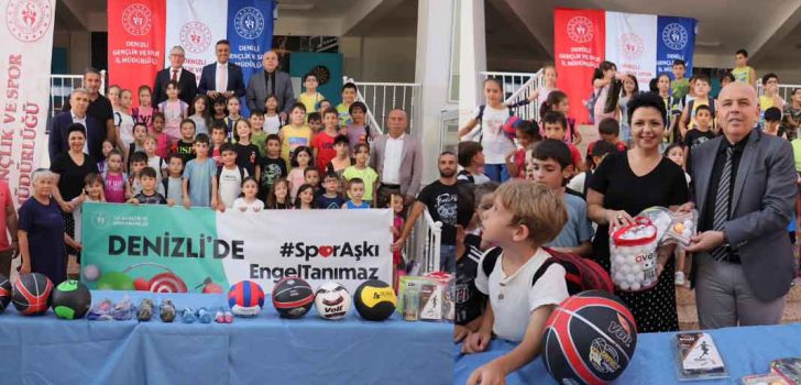 DENİZLİ’DE 6 OKULA SPOR MALZEMELERİ DAĞITILDI