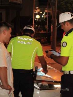 TRAFİK MAGANDALARINA CEZA YAĞDI