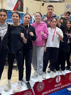 DENİZLİLİ BOKSÖRLER BİLECİK’TEN MADALYALARLA DÖNDÜ