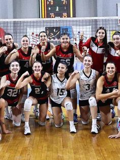 DENİZLİ’NİN SULTANLARI SET VERMEDİ: 3-0