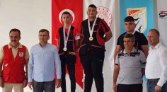 ÇARDAKLI ATICILAR CUMHURİYET KUPASINDA KÜRSÜYE ÇIKTI