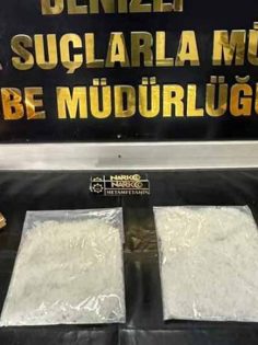 BAKLAVANIN İÇİNDEN UYUŞTURUCU ÇIKTI