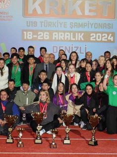 ŞAMPİYONLUK İÇİN NOKTAYI KOYDULAR