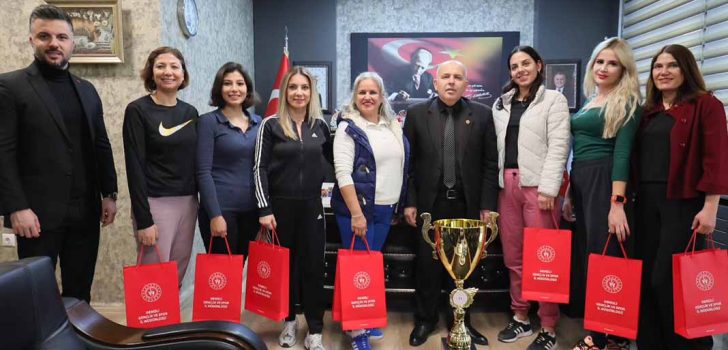 KAMUNUN SULTANLARI KUPAYI GETİRDİ