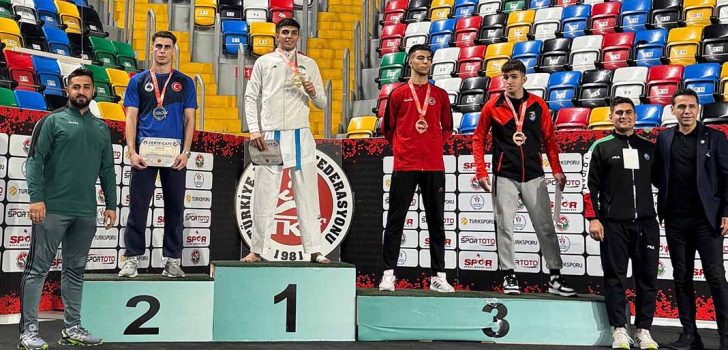 DENİZLİLİ KARATECİLER MADALYALARI TOPLADI