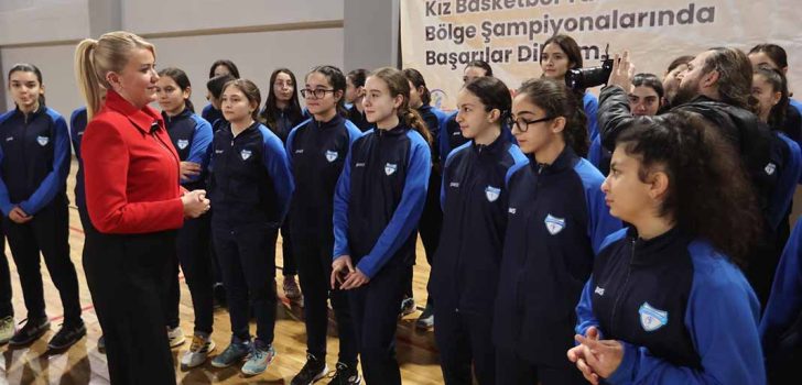 MERKEZEFENDİLİ KIZLAR BÖLGE ŞAMPİYONALARINDA