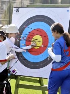 OKÇULAR AÇIK HAVADA YARIŞTI