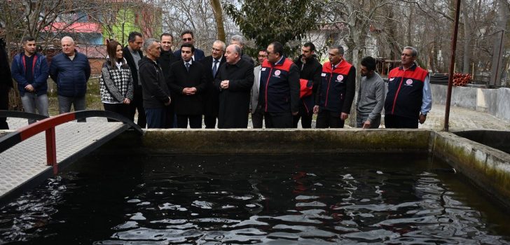 VALİ COŞKUN ALABALIK ÜRETİCİLERİYLE BULUŞTU