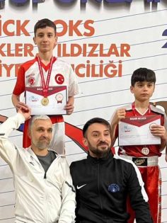 KICK BOKS’TA TÜRKİYE ŞAMPİYONU