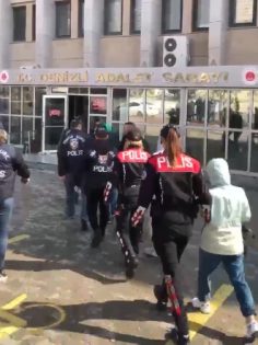 MASAJ SALONLARINA FUHUŞ BASKINI