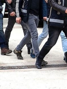 DENİZLİ’DE FİRARİLER YAKALANDI