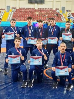 DENİZLİLİ GÜREŞÇİLER TÜRKİYE ŞAMPİYONASI’NDA