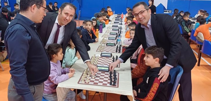 ŞEHİTLERİ ANMA TURNUVASI