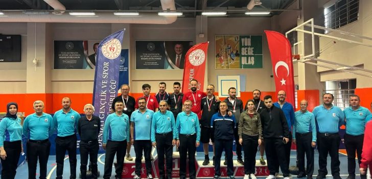 MASA TENİSİ’NDE BÜYÜKLER YARIŞTI