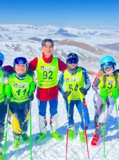 DENİZLİLİ KAYAKÇILAR ERZURUM’DA PİSTE ÇIKTI