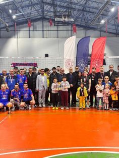 TAVAS’TA MAHALLELER ARASI VOLEYBOL ŞAMPİYONASI TAMAMLANDI