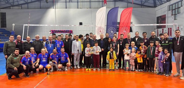 TAVAS’TA MAHALLELER ARASI VOLEYBOL ŞAMPİYONASI TAMAMLANDI