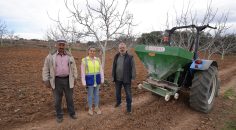 DENİZLİ’DE ÇİFTÇİNİN YÜZÜ BÜYÜKŞEHİRLE GÜLÜYOR