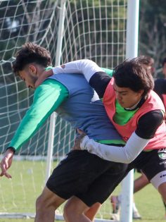 DENİZLİSPOR MORALLİ HAZIRLANIYOR