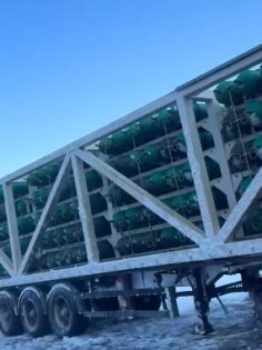 TÜP YÜKLÜ TIR DEVRİLDİ