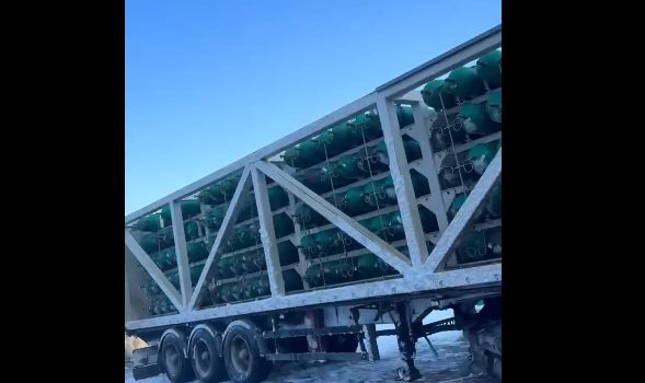 TÜP YÜKLÜ TIR DEVRİLDİ