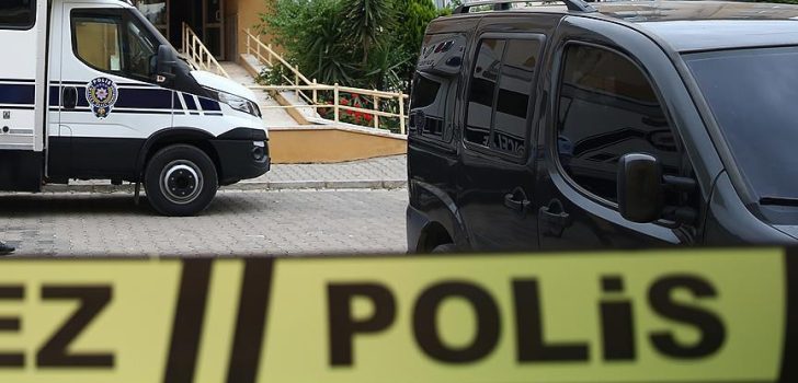 17 YAŞINDAKİ GENÇ BALKONDAN ATLADI