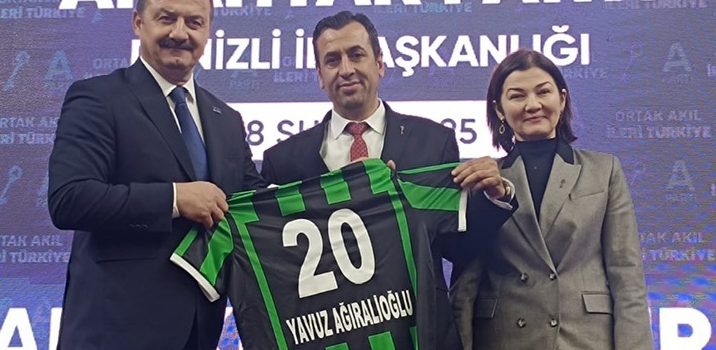 ANAHTAR PARTİ’NİN BAŞKANI YİNE DEĞİŞTİ