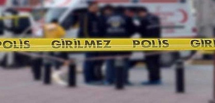 YAŞLI ADAM KENDİNİ ASTI