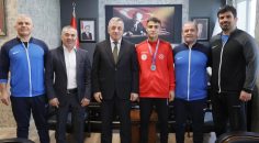 DÜNYA İKİNCİSİ GÜREŞÇİDEN YENİ HEDEFLER