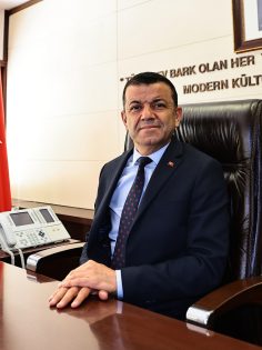 “DAHA YAŞANABİLİR BİR ŞEHİRDE BÜYÜMENİZ İÇİN ÇALIŞIYORUZ”