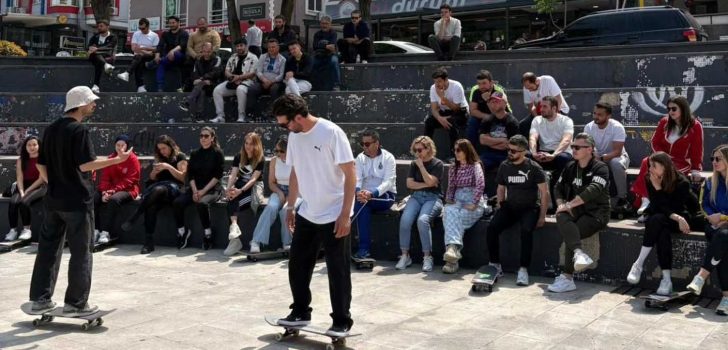 KAYKAY ADAY HAKEM KURSU SÜRÜYOR